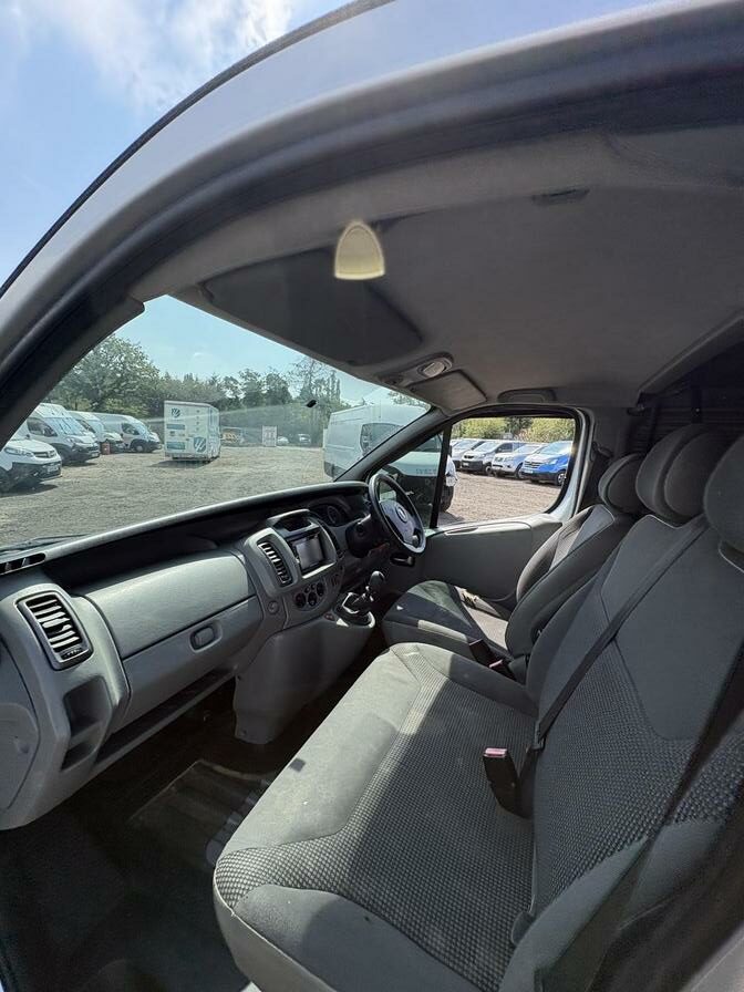 2009 Vauxhall Vivaro – Model: Vivaro Sportive CDTi SWB – MJ09BFZ
