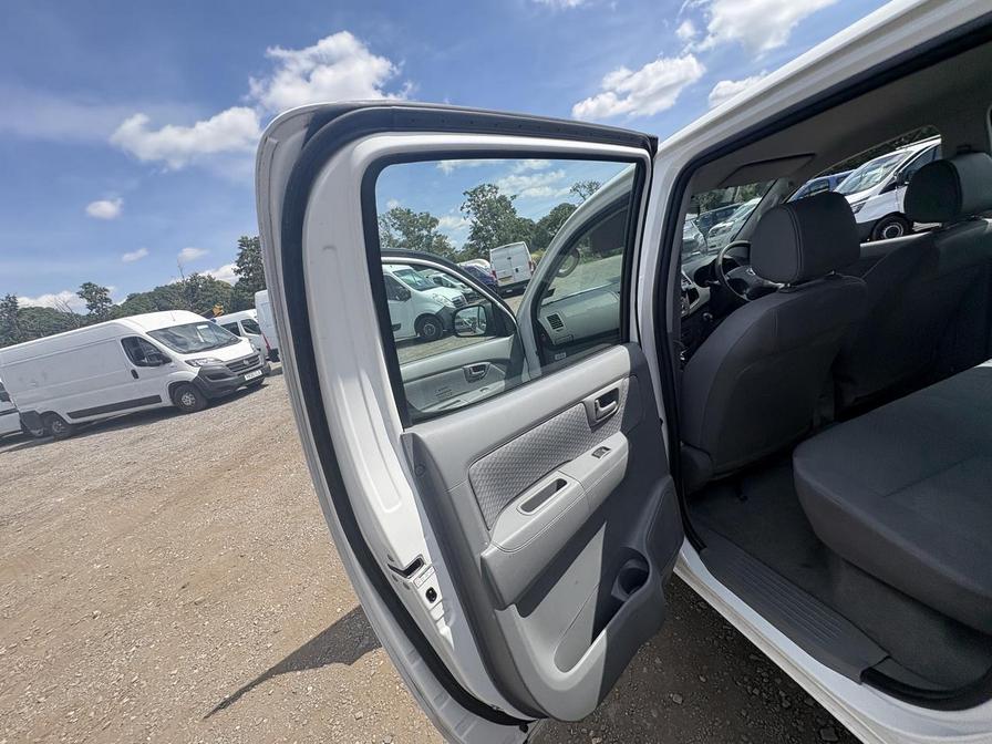 2011 Toyota Hilux – Model: HI-Luxury HL2 D-4D 4×4 Double Cab – FP11PLZ