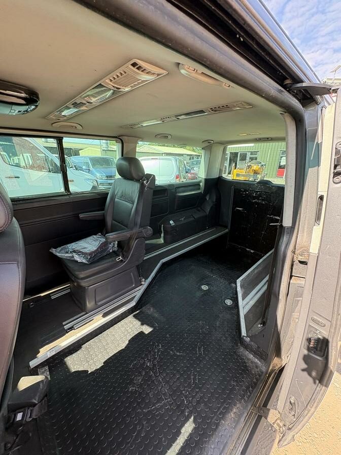 2010 Volkswagen Caravelle – Model: Caravelle SE TDI 180 Auto – BG10FEP
