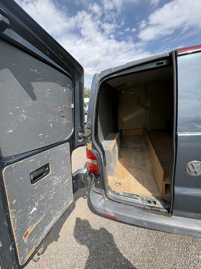 2006 Volkswagen Transporter – Model: Transporter T28 130 TDI – LR06NRY