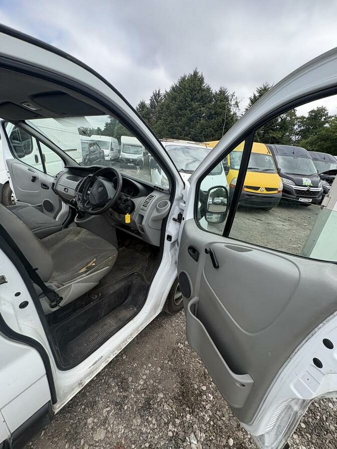2012 Vauxhall Vivaro – Model: Vivaro 2900 CDTi LWB – DL12DJD