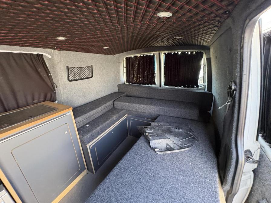 2005 Volkswagen Transporter – Model: Transporter T28 130 TDI – YX05NZE