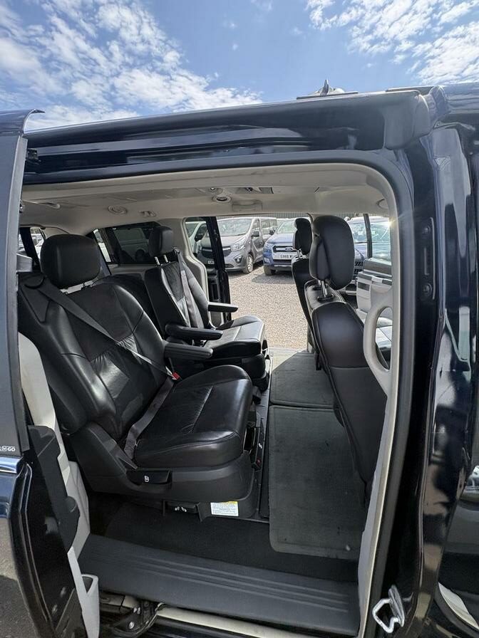 2010 Chrysler Voyager – Model: Grand Voyager Limited CRD Auto – RV60ZWB