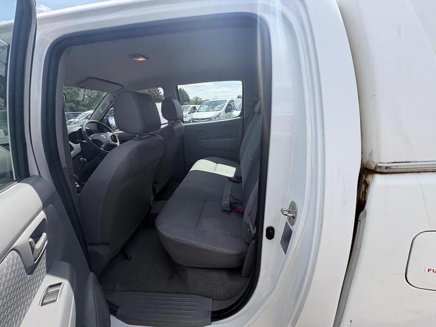 2011 Toyota Hilux – Model: HI-Luxury HL2 D-4D 4×4 Double Cab – FP11PLZ