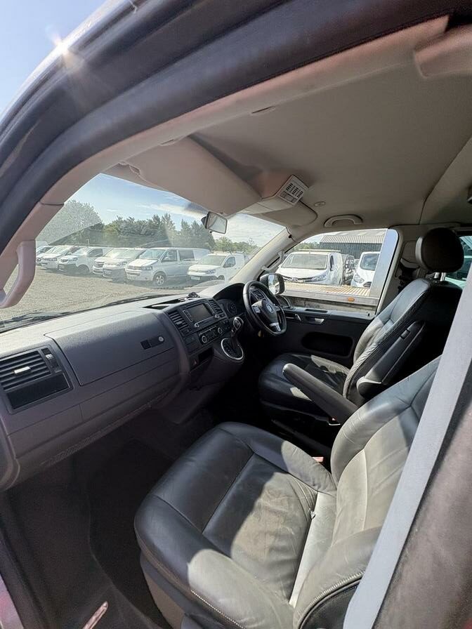 2010 Volkswagen Caravelle – Model: Caravelle SE TDI 180 Auto – BG10FEP