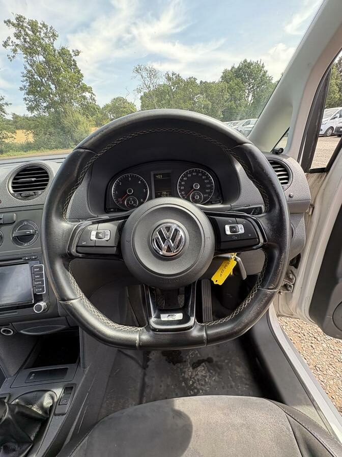 2011 Volkswagen Caddy – Model: Caddy C20 TDI 102 – NU61XXP