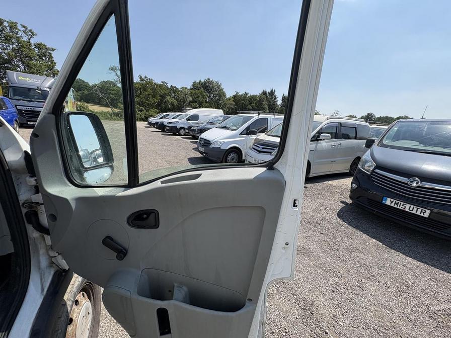 2006 Vauxhall Movano – Model: Movano Dti 3500 LWB – EY06VNS