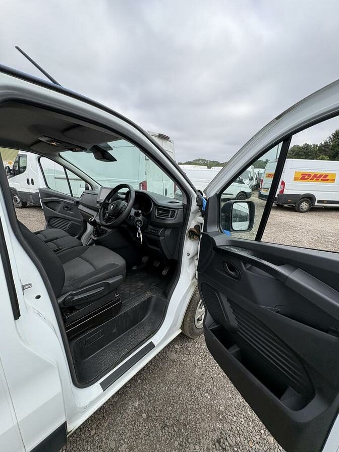 2022 Renault Trafic – Model: Trafic LL30 Business+ Blue dCi – FH22LEF
