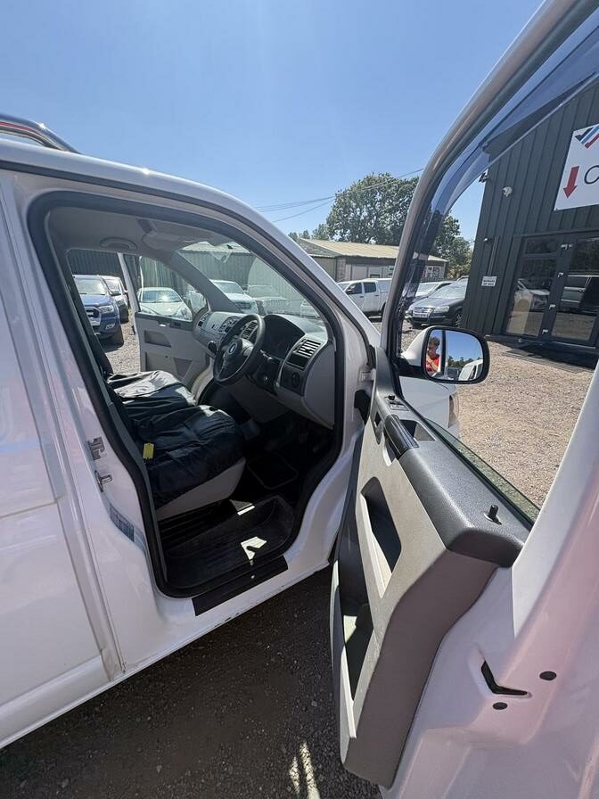 2014 Volkswagen Transporter – Model: Transporter T30 Startline TDI – VN14BCE