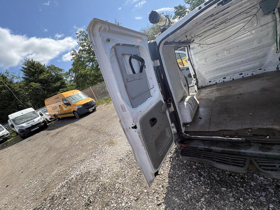 2005 Vauxhall Vivaro – Model: Vivaro 2900 DI SWB – FP55OKL