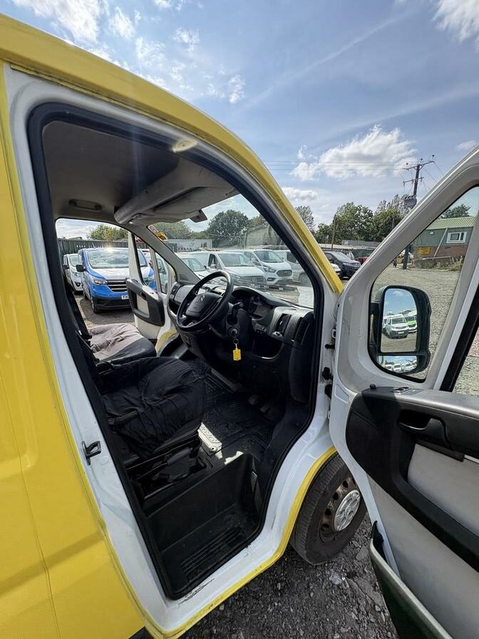 2020 Citroen Relay – Model: Relay 33 L1H1 Enterprise Blue HDi S/S – FY69HVM