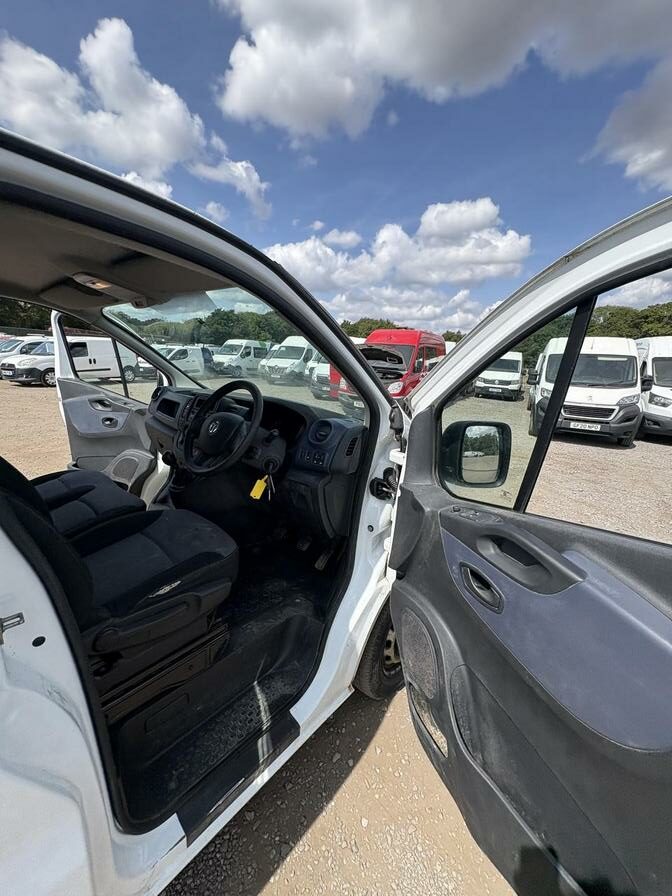 2016 Vauxhall Vivaro – Model: Vivaro  2700 CDTI – YL65YDW