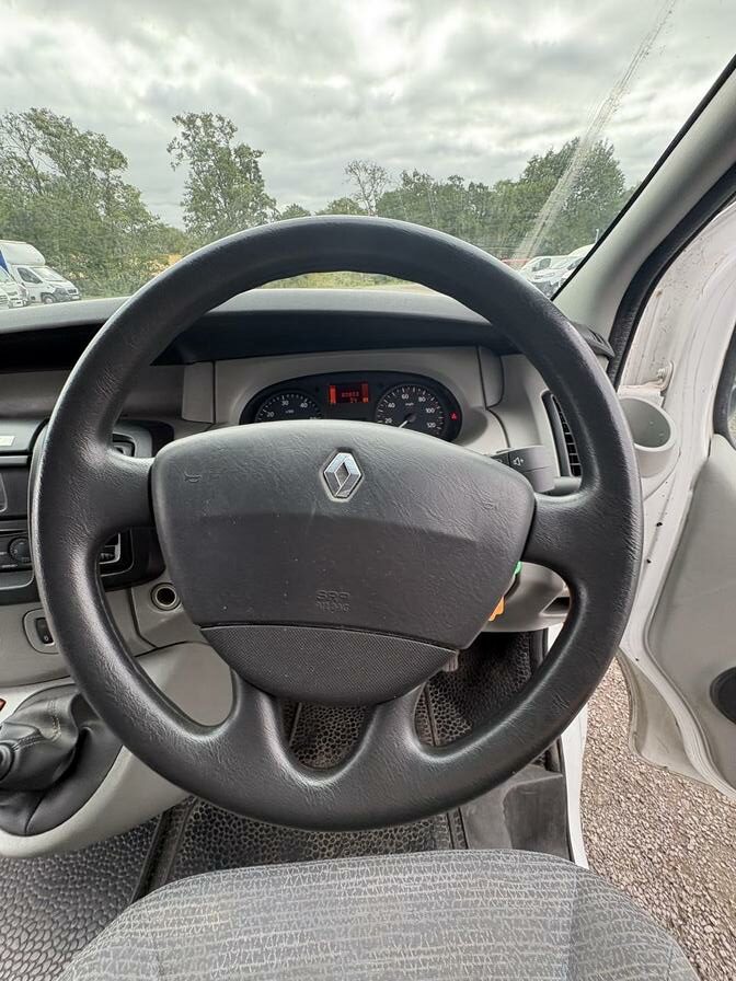 2010 Renault Trafic – Model: Trafic SH29 dCi 115 – AU10CDY