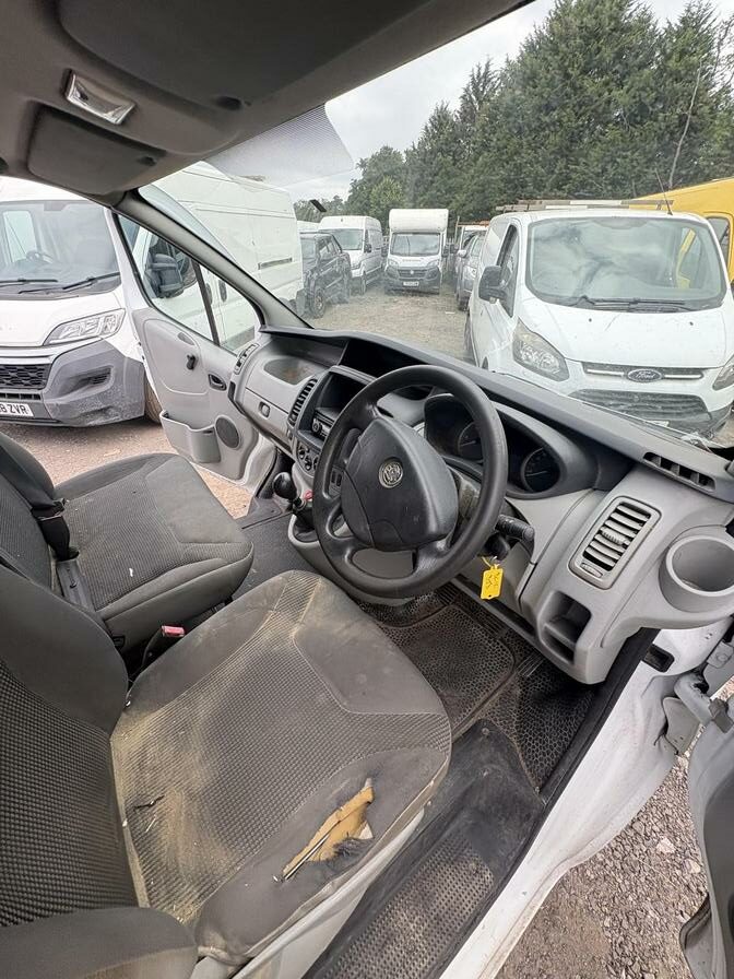 2012 Vauxhall Vivaro – Model: Vivaro 2900 CDTi LWB – DL12DJD