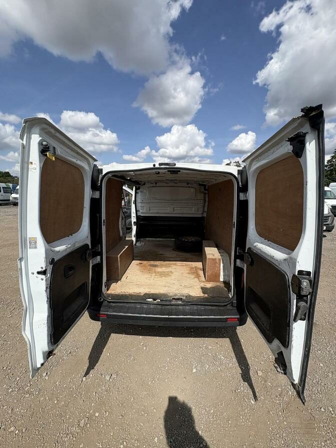 2016 Vauxhall Vivaro – Model: Vivaro  2700 CDTI – YL65YDW
