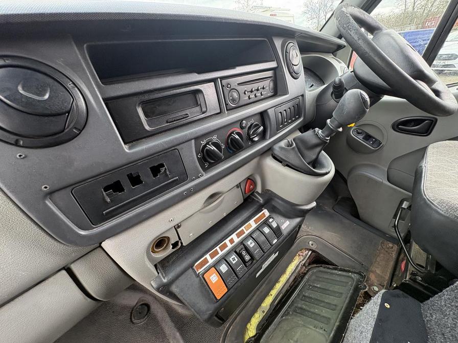 2007 Renault Master – Model: Master 100.35 LWB – PN07JJO
