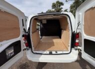 2019 Vauxhall Combo – Model: Combo 2000 Sportive S/S – VK69FXP