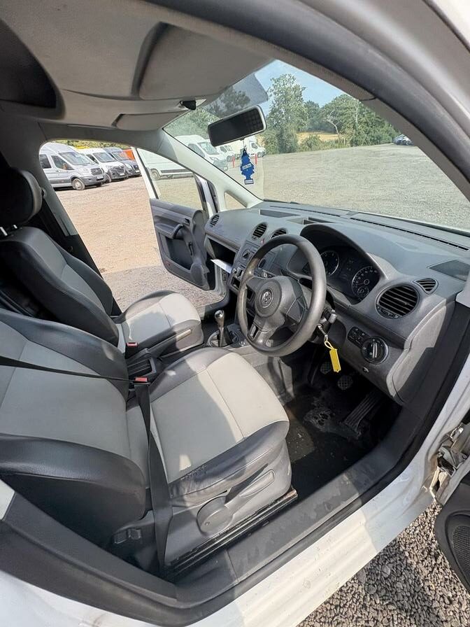 2013 Volkswagen Caddy – Model: Caddy C20 Startline TDI – SM13XDX
