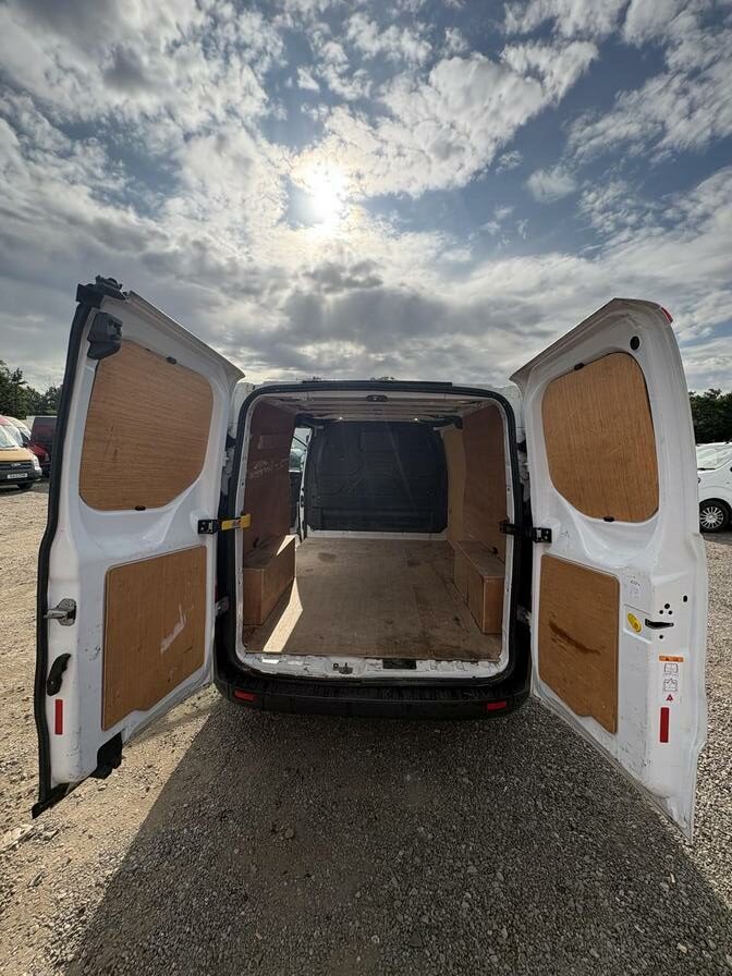 2021 Ford Transit Custom – Model: Transit Custom 300 Leader EcoBlue – YR71FHC