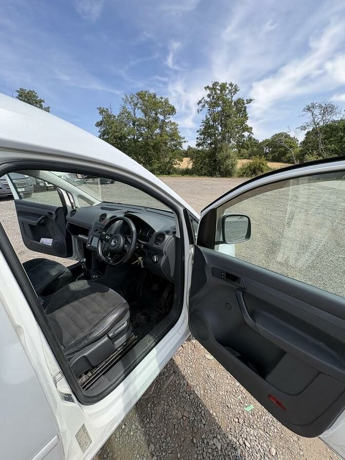 2011 Volkswagen Caddy – Model: Caddy C20 TDI 102 – NU61XXP