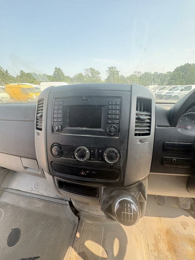 2015 Volkswagen Crafter – Model: Crafter CR35 TDI – OU15WHB