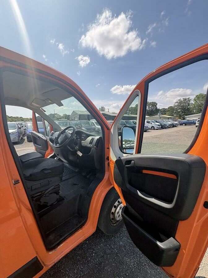 2021 Citroen Relay – Model: Relay 33 L1H1 Enterprise Blue HDi S/S – FY70FZH