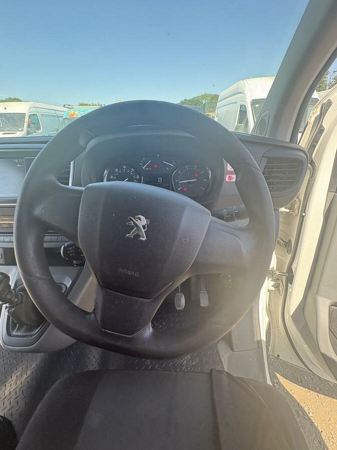 2019 Peugeot Expert – Model: Expert Professional Standard Blue HDi – YO19OMJ