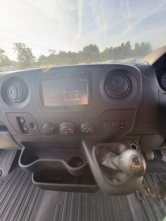 2018 Vauxhall Movano – Model: Movano L3H2 F3500 CDTi – LR18KZP