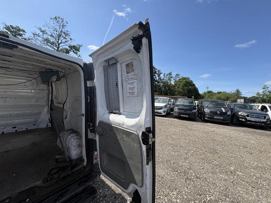2005 Vauxhall Vivaro – Model: Vivaro 2900 DI SWB – FP55OKL