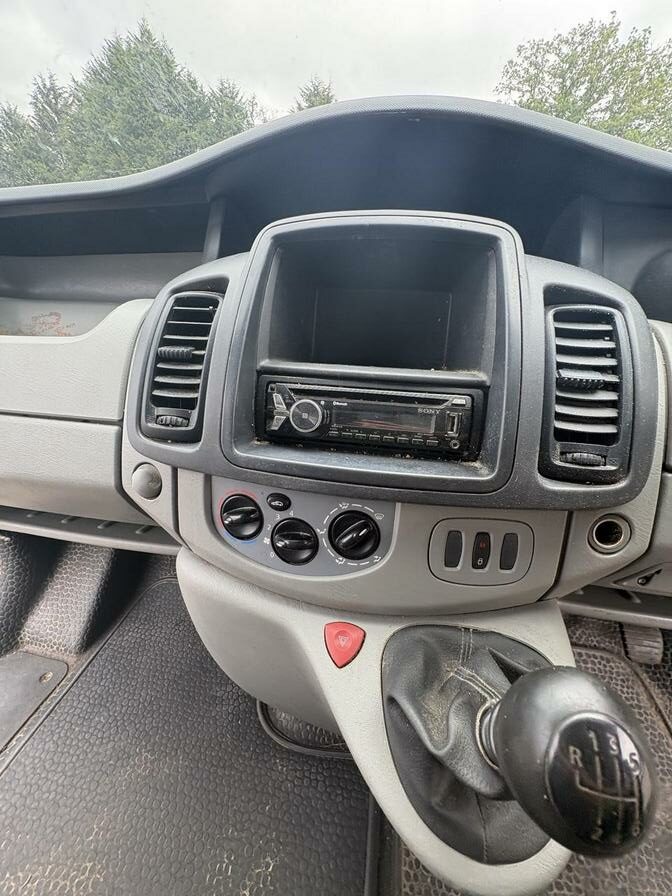 2012 Vauxhall Vivaro – Model: Vivaro 2900 CDTi LWB – DL12DJD