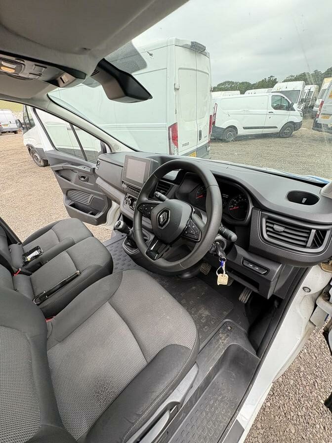 2022 Renault Trafic – Model: Trafic LL30 Business+ Blue dCi – FH22LEF