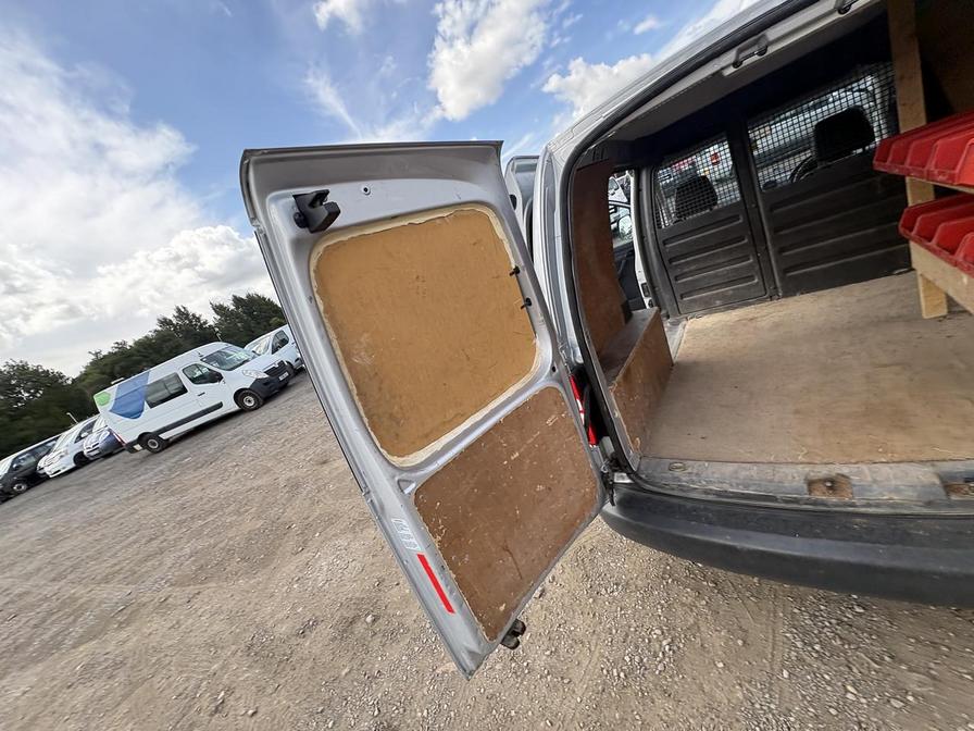 2012 Volkswagen Caddy – Model: Caddy C20 TDI 102 – RJ12CEO