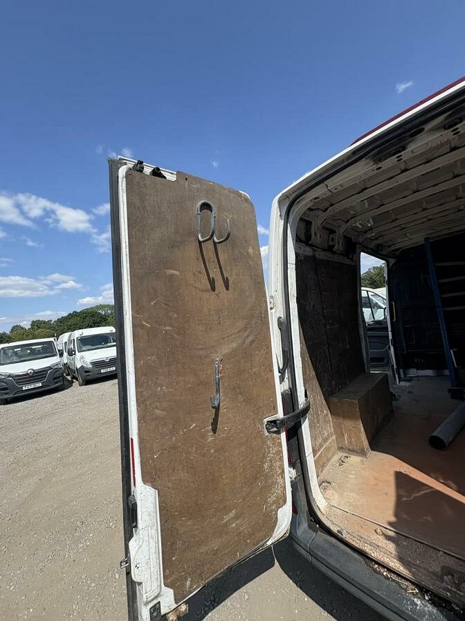 2017 Volkswagen Crafter – Model: Crafter CR35 Trendline TDI – GC17YHA