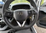 2019 Vauxhall Combo – Model: Combo 2000 Sportive S/S – VK69FXP