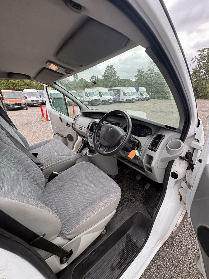 2010 Renault Trafic – Model: Trafic SH29 dCi 115 – AU10CDY