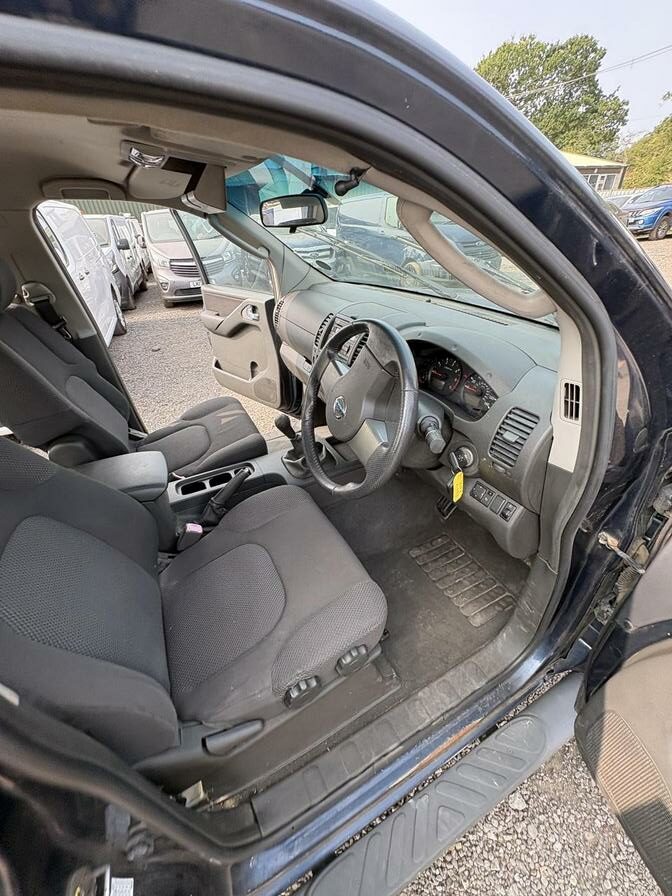 2007 Nissan Navara – Model: Navara Double Cab dCi – FX07SNK