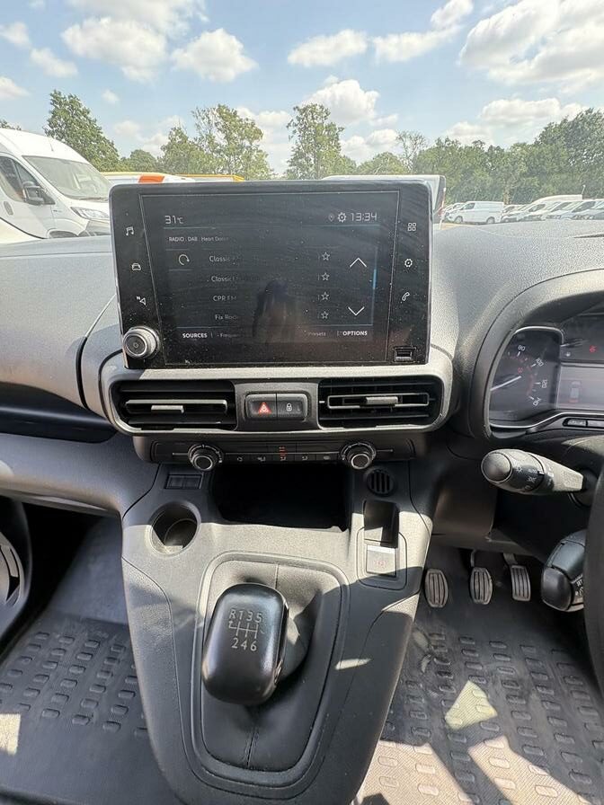 2021 Citroen Berlingo – Model: Berlingo 1000 Enterprise Professional Blue HDi – SM71KWK