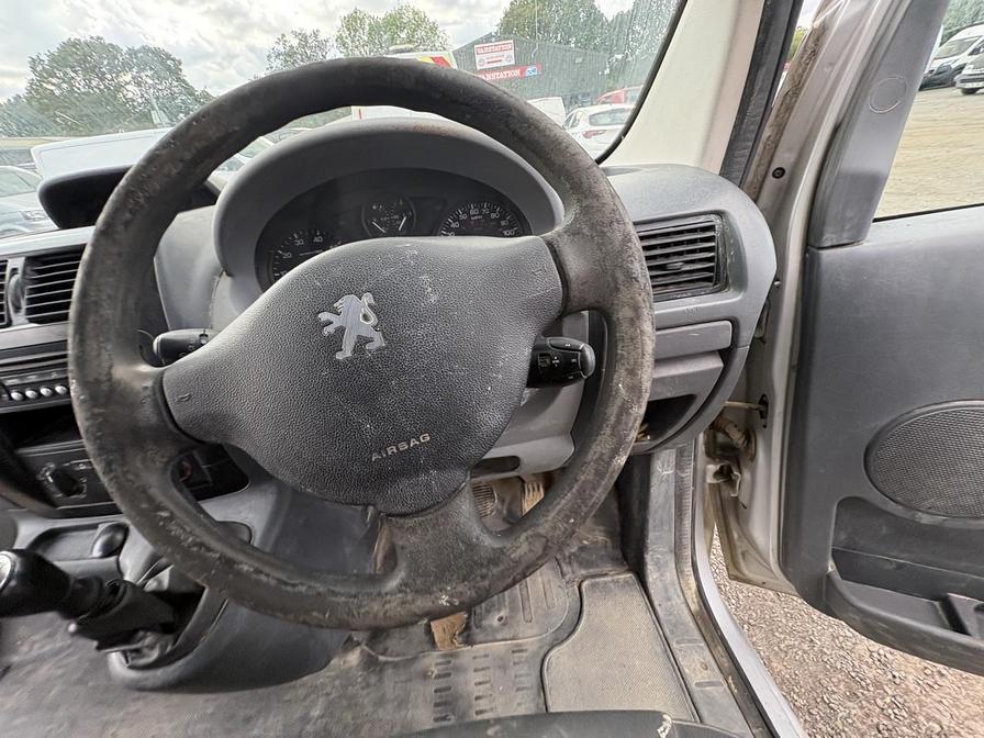 2012 Peugeot Expert – Model: Expert 1000 L1H1 Professional HDi – LS61YGN