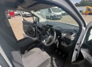 2019 Vauxhall Combo – Model: Combo 2300 Sportive S/S – DP69VYO