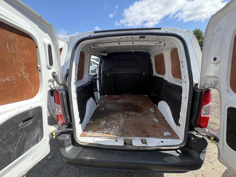 2020 Citroen Berlingo – Model: Berlingo 1000 Enterprise Blue HDi S/S – LA69ZRN