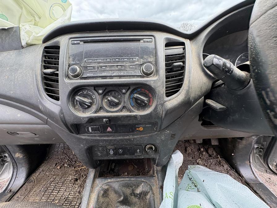 2017 Mitsubishi L200 – Model: L200 4Life DI-D – CV67HTD