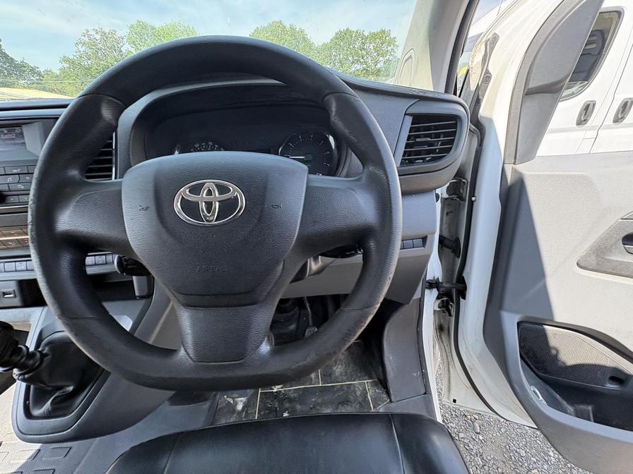 2018 Toyota Proace – Model: Proace Comfort – FN18KVB