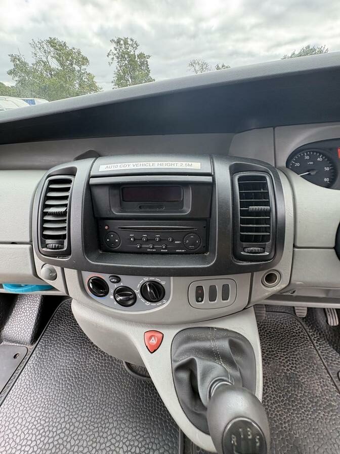 2010 Renault Trafic – Model: Trafic SH29 dCi 115 – AU10CDY