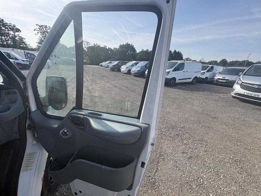 2010 Ford Transit – Model: Transit 85 T260 MWB FWD – BT10HSN