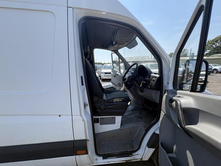 2011 Mercedes-Benz Sprinter – Model: Sprinter 313 CDi – YH11KHE