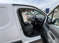 2019 Vauxhall Combo – Model: Combo 2000 Sportive S/S – VK69FXP