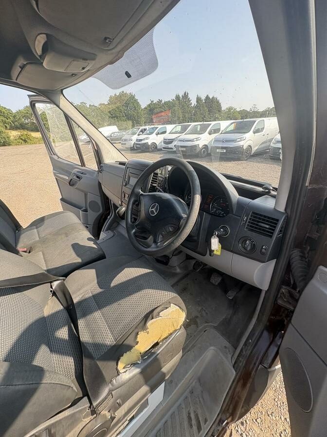 2012 Mercedes-Benz Sprinter – Model: Sprinter 313 CDi – KS12KTT