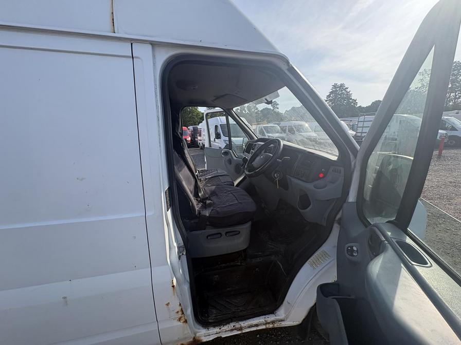 2010 Ford Transit – Model: Transit 85 T260 MWB FWD – BT10HSN