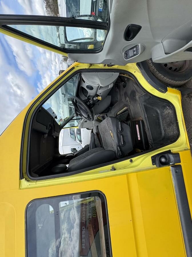 2007 Renault Master – Model: Master 100.35 LWB – PN07JJO