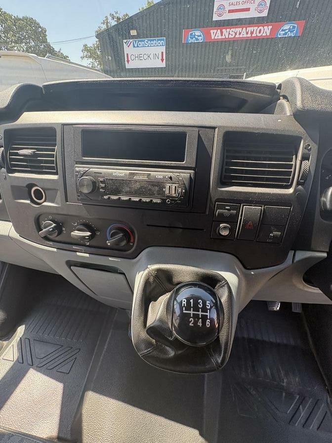 2013 Ford Transit – Model: Transit 100 T300 FWD – SA13CHN